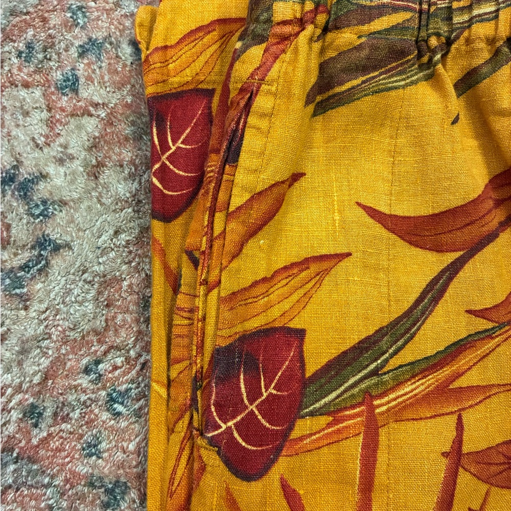 Chico's Mustard Yellow Tropical Floral Cropped Pants - Picture 6 of 6